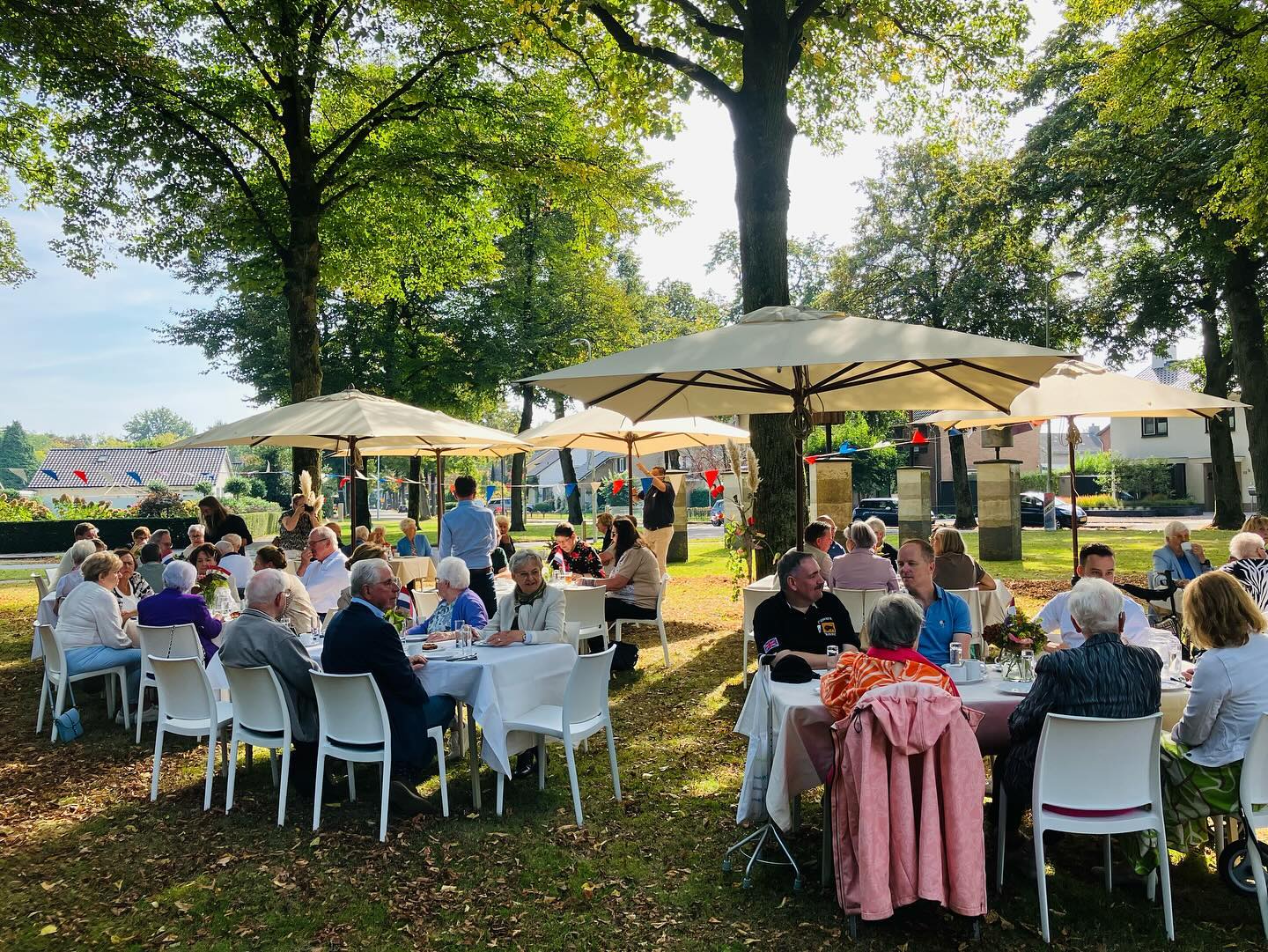 Buurtfeest en Buitenfeest organiseren feesten en partijen Top Partyverhuur